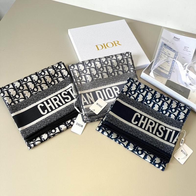 Dior silk scarf hm08